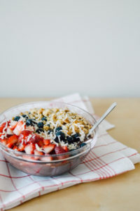 Make your own açai island bowl at home with just a few ingredients // by gabriella