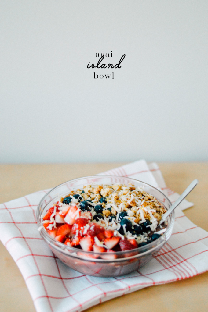 Make your own açai island bowl at home with just a few ingredients // by gabriella