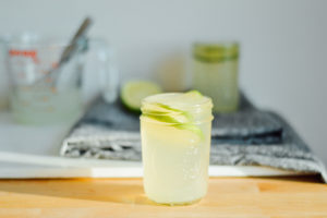 An easy to make 2 ingredient limeade champagne cocktail / bygabriella.co