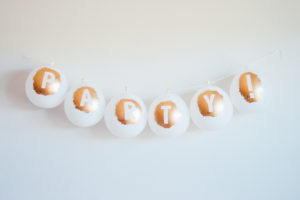 An easy DIY balloon banner tutorial for Any Excuse to Party / bygabriella.co