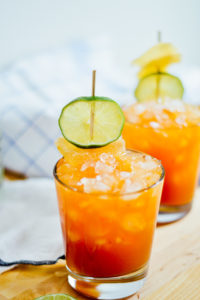 Stir up this Apricot Pimm's Fizz with ginger beer to kick off the weekend / bygabriella.co