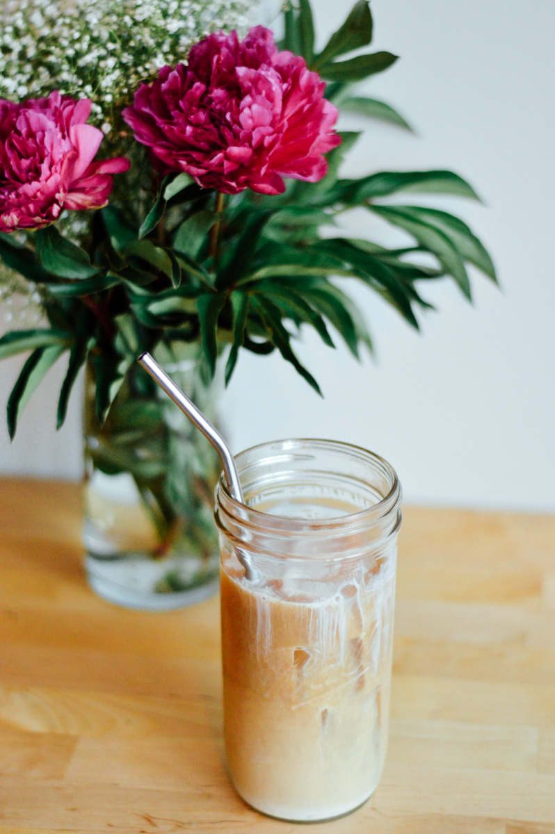 An easy to make cold brew iced coffee recipe / bygabriella.co