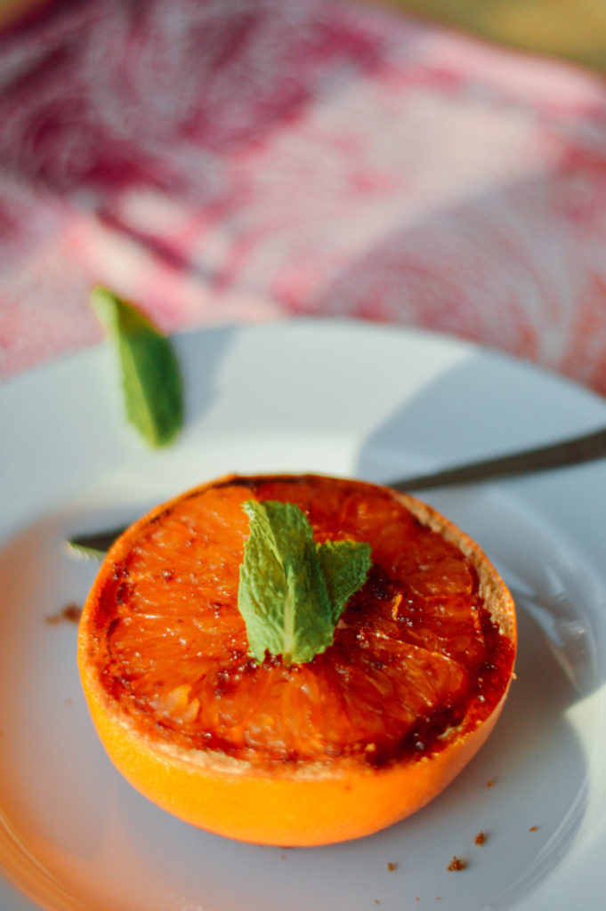 Easy broiled grapefruit snack to help curb those sweet cravings you get / bygabriella.co