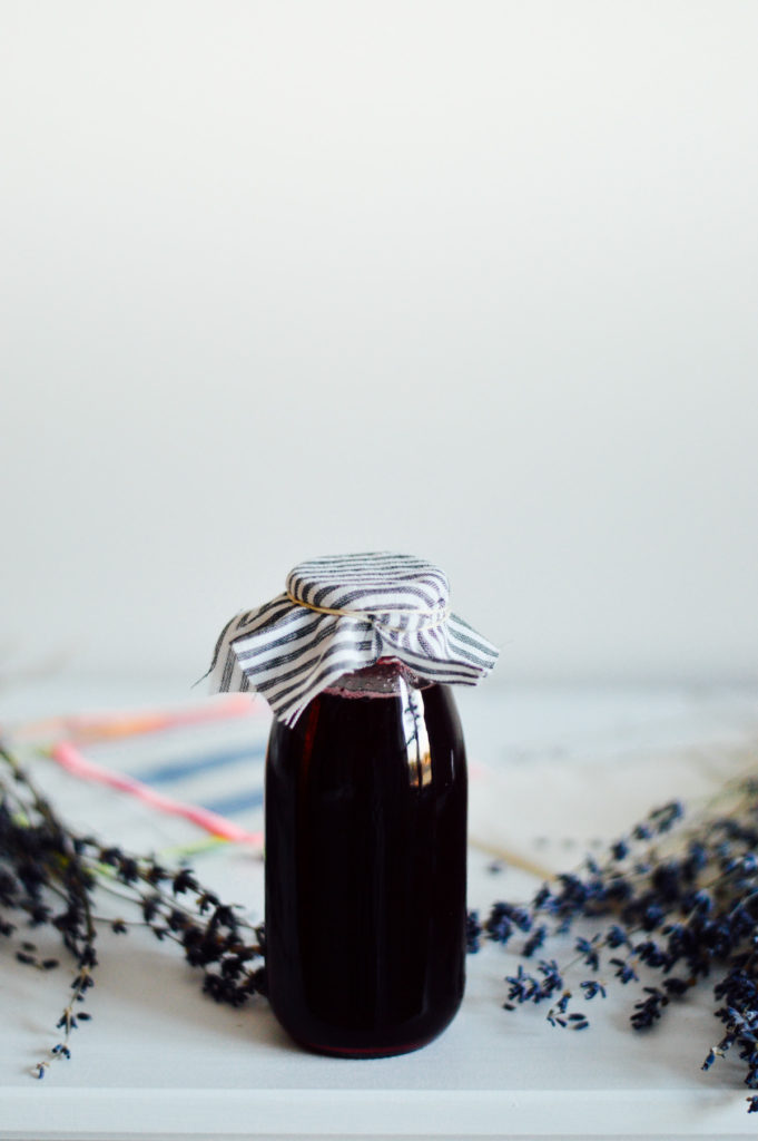 Make your own sweet Blackberry Lavender Shrub for the Everyday Cocktail | bygabriella.co