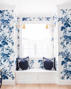 Mix your patterns with floral wallpaper | bygabriella.co