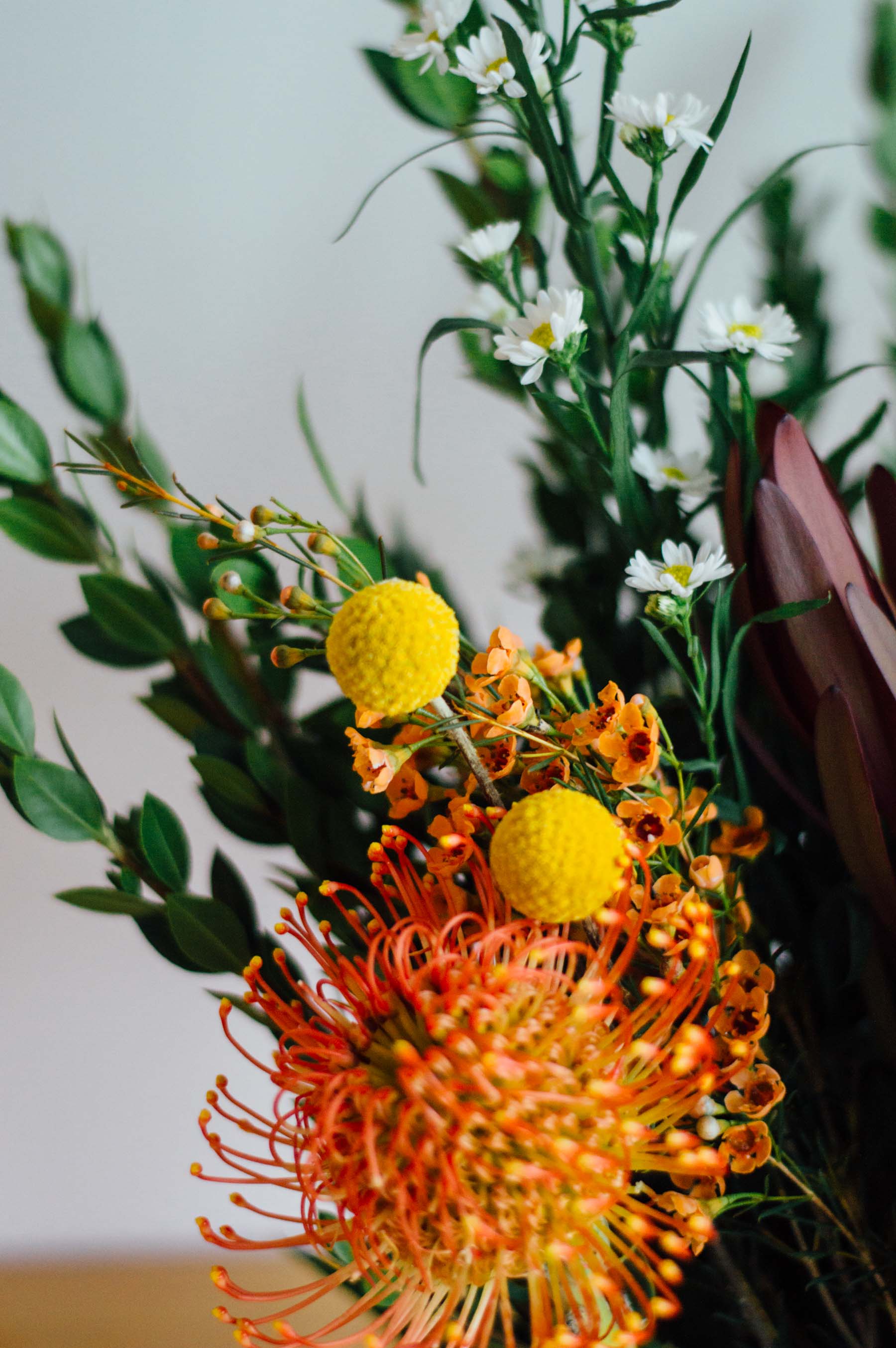Easy DIY project: An autumn-inspired floral arrangement under $50 | bygabriella.co