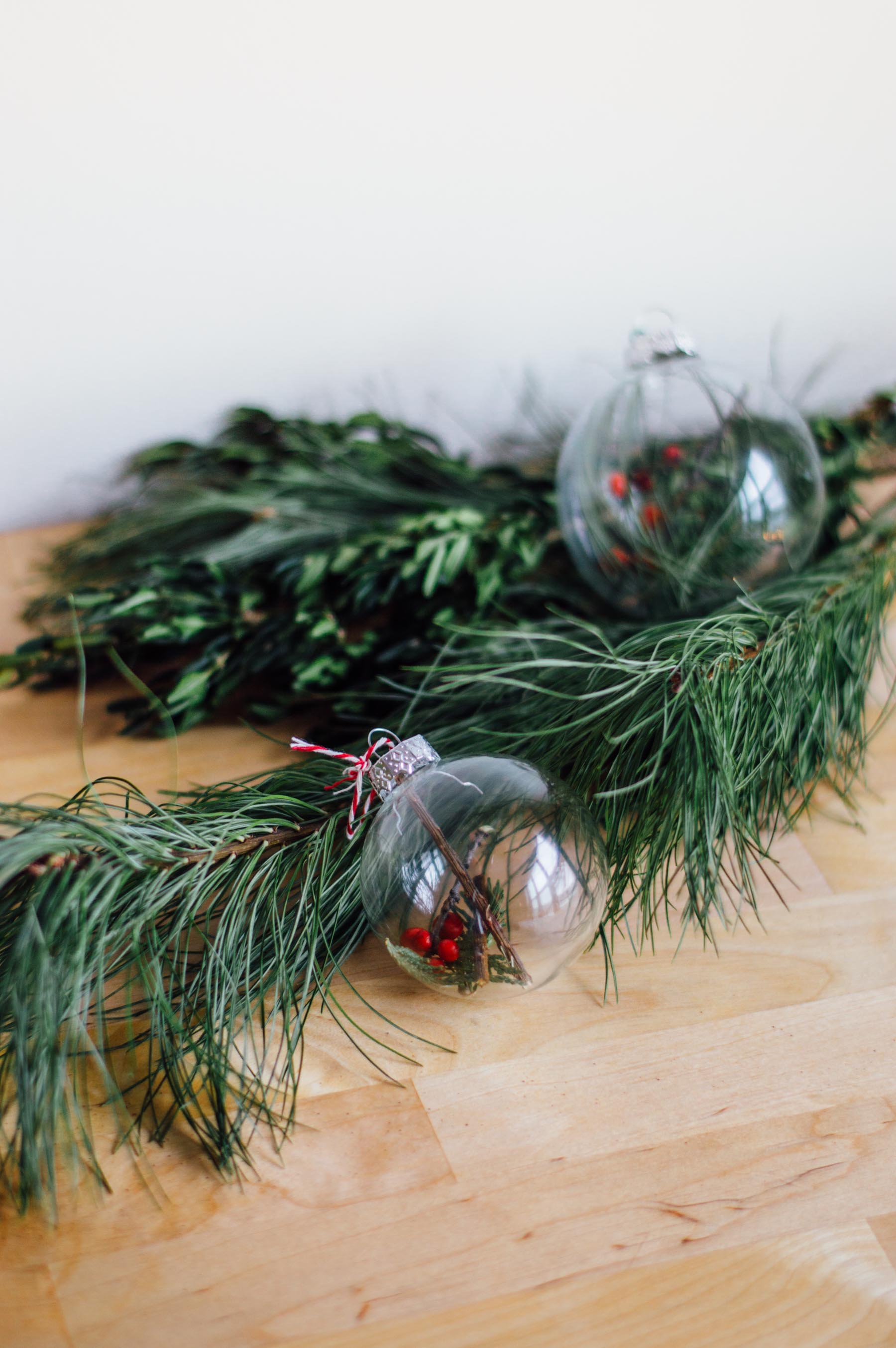 DIY Christmas ornaments - a perfect way to celebrate the holiday season | bygabriella.co
