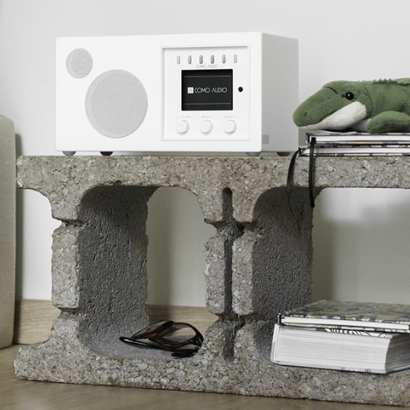 Como Audio's Solo featured in By Gabriella's Holiday Gift Guide for your boyfriend | bygabriella.co