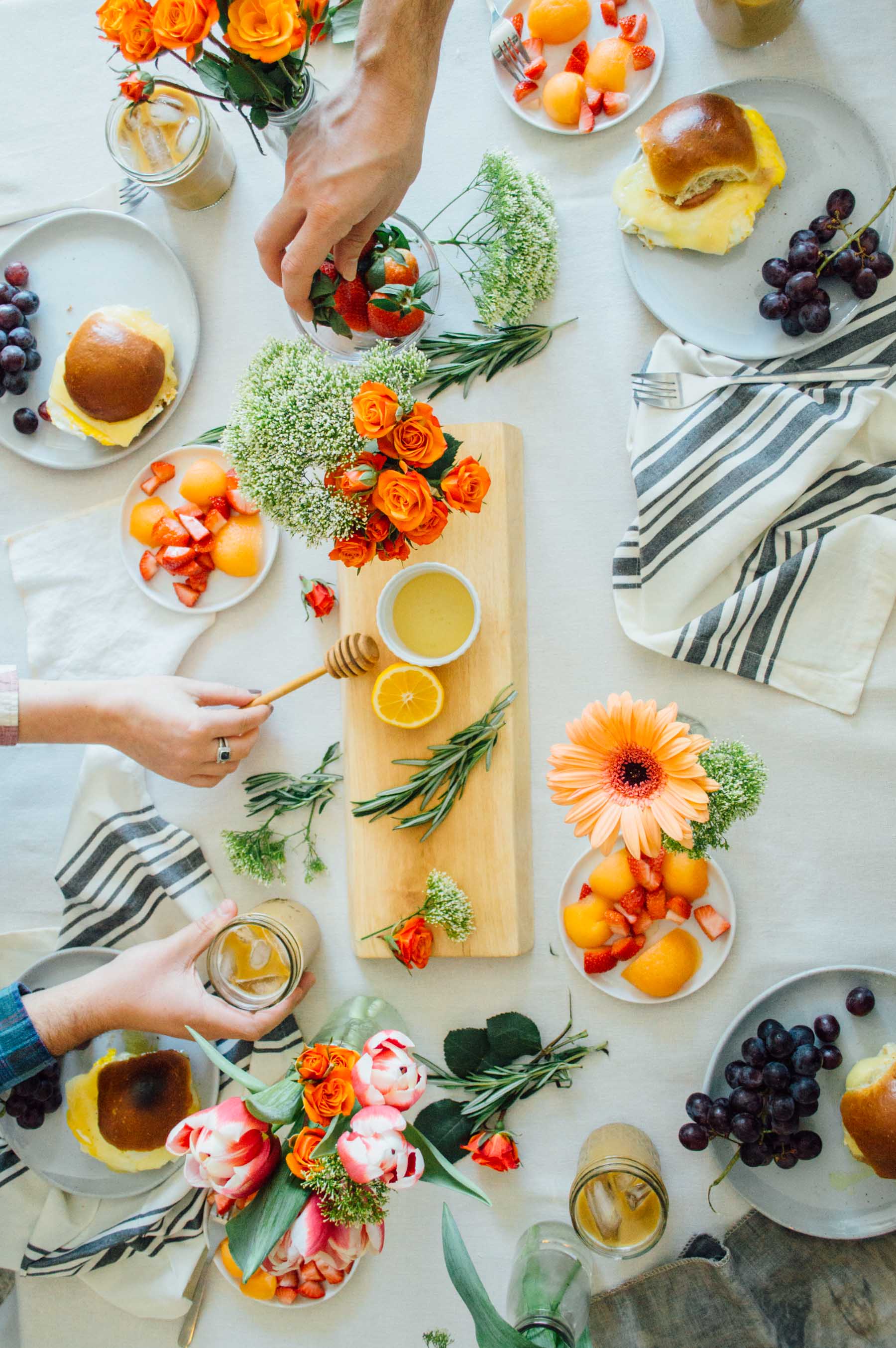 How to throw your own Floral Spring Brunch this season and prep in under an hour. | bygabriella.co