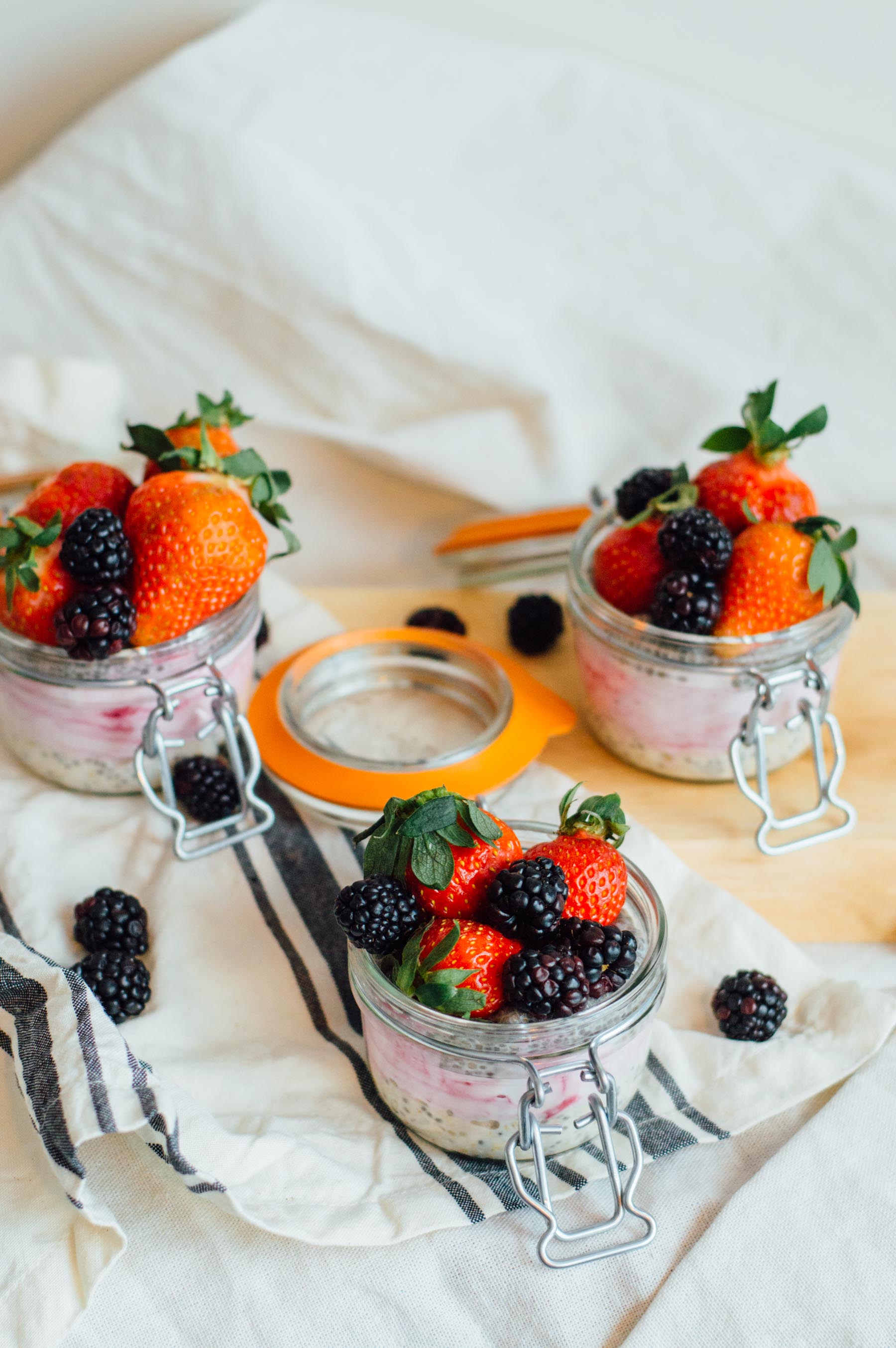 Easy 3 layer breakfast jar recipe with chia seeds, greek yogurt, and more! | bygabriella.co