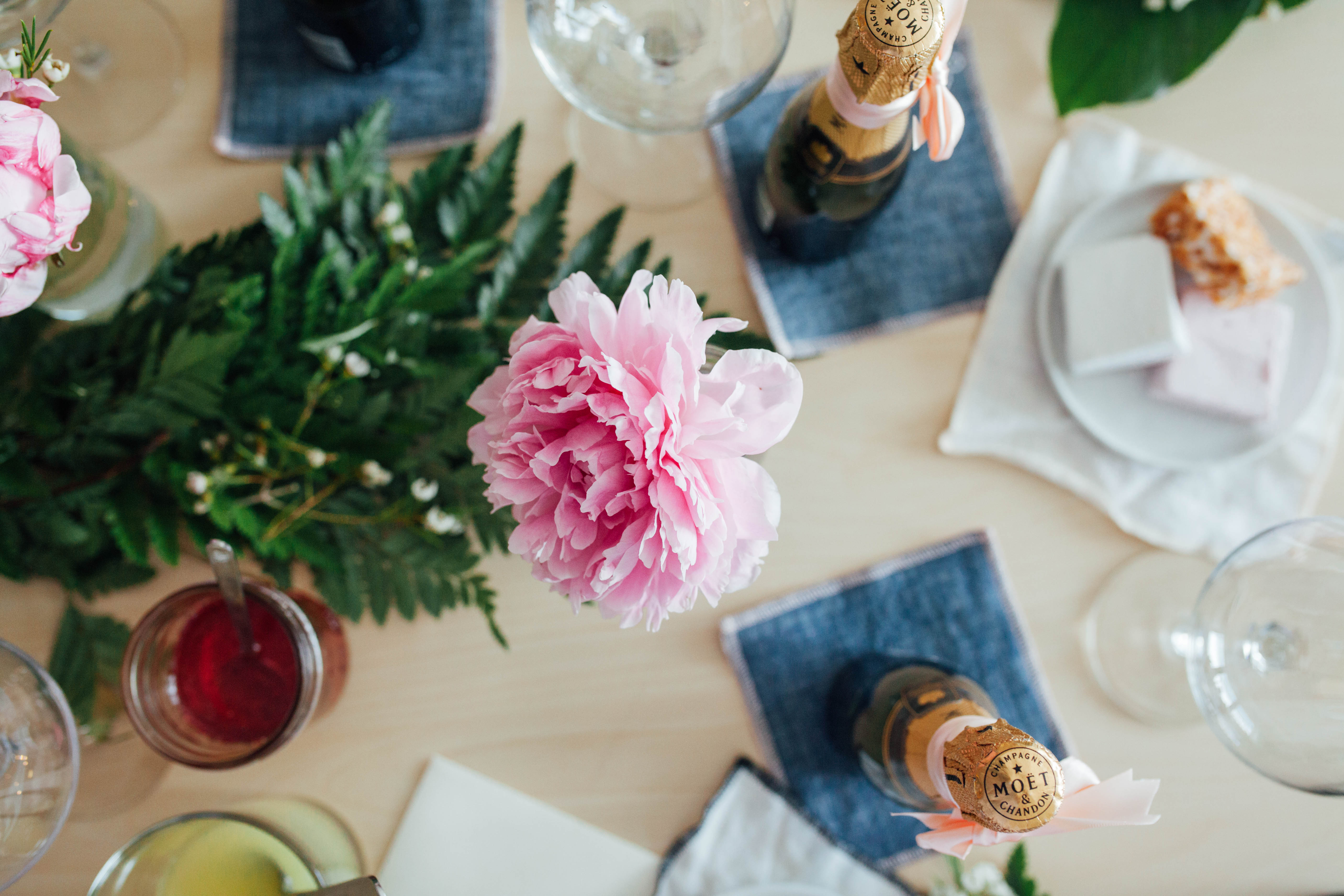 A bridal party brunch full of feminine flowers, champagne, and tasty bites | bygabriella.co