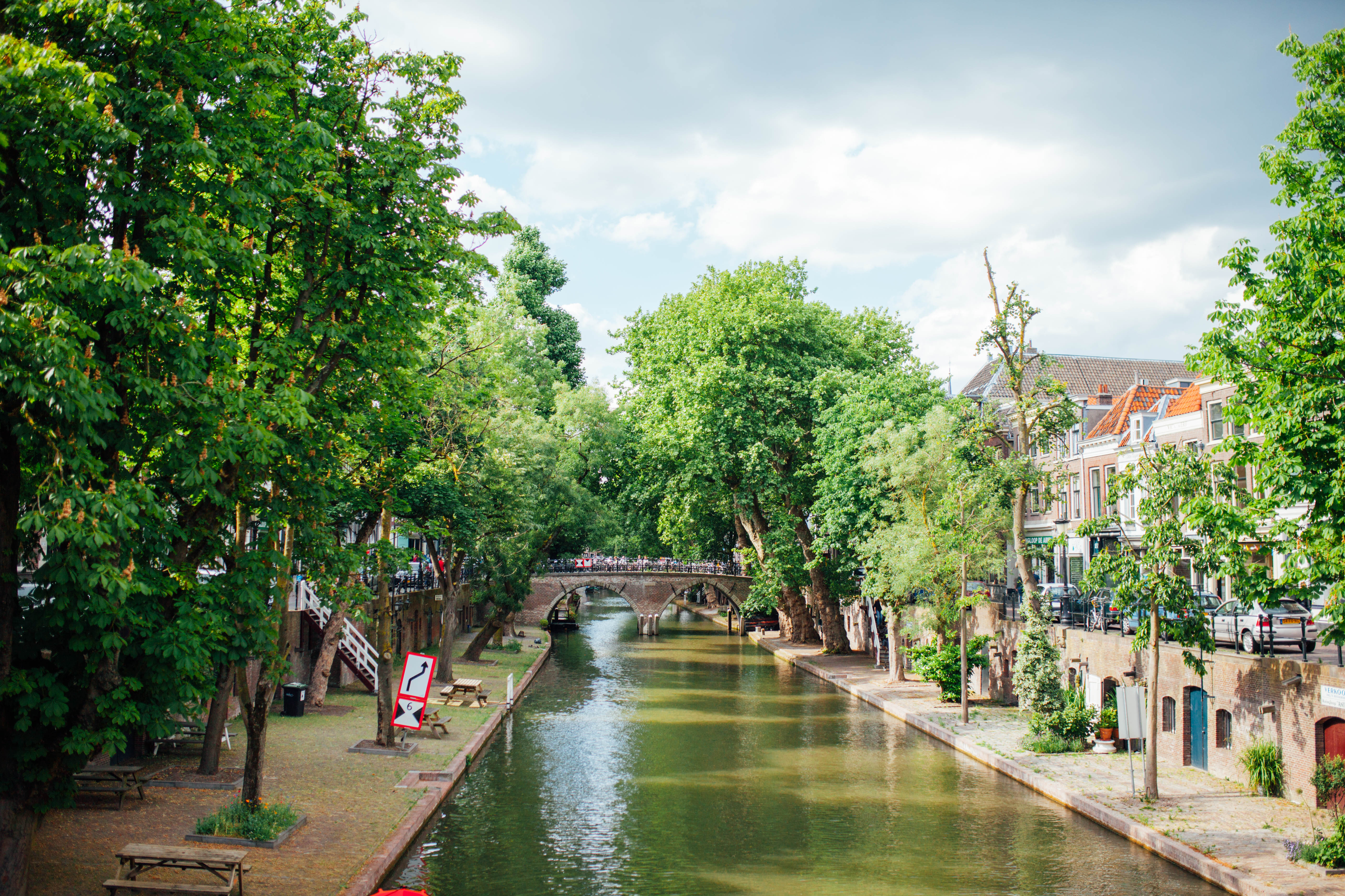 Exploring the Netherlands, day 01: Including walking around the canals, discovering new favorite local shops, and finding the best cup of coffee | bygabriella.co