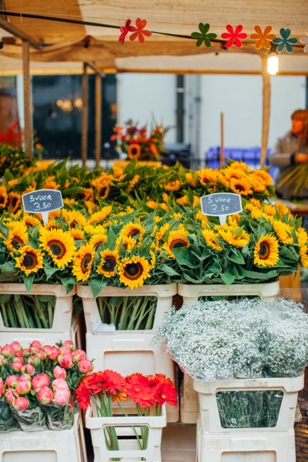 European Flower Markets (And Why They're My New Fav) By Gabriella
