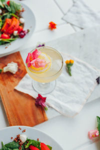 Lavender Honey Lemon cocktail recipe - your new favorite summer drink | bygabriella.co