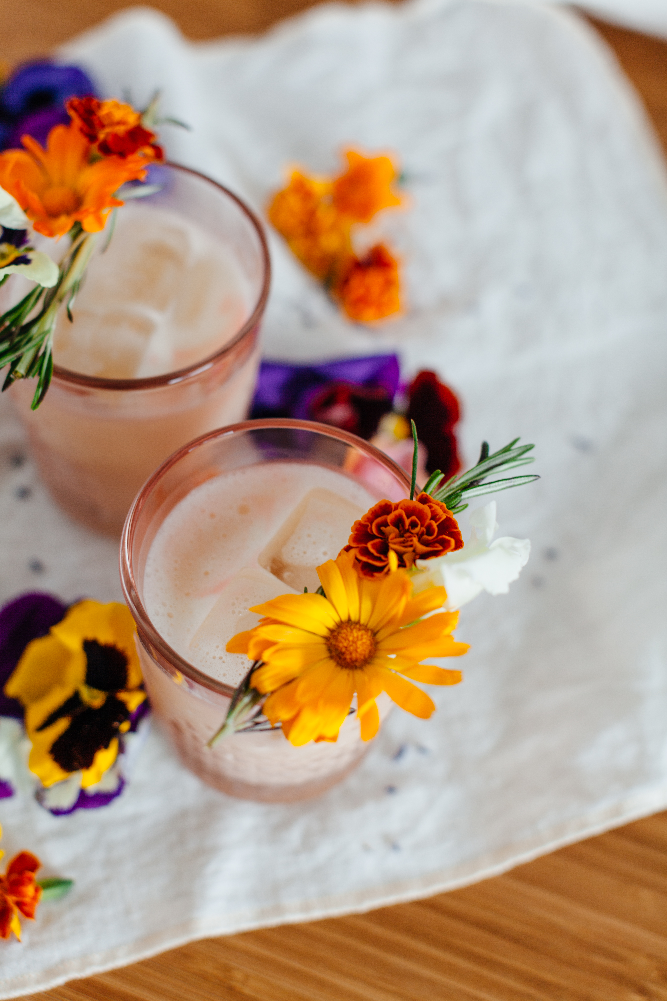 A Lavender Milk Punch recipe just in time for the sunny spring weather! | bygabriella.co