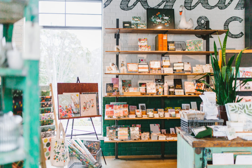 Shop small in Atlanta for the holidays this year! Here's where to go | bygabriella.co @gabivalladares
