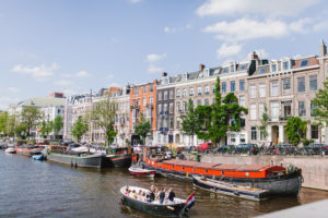 Amsterdam City Guide: How to spend 48 hours in the historic (& gorgeous!) city | bygabriella.co @gabivalladares