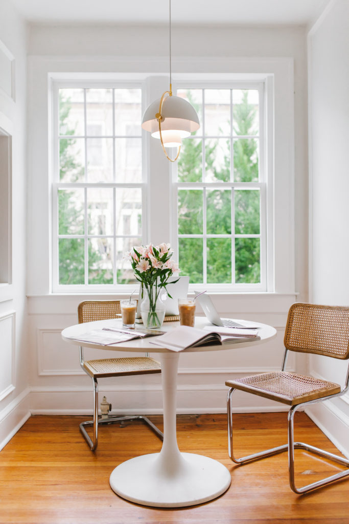 2019 Home trends we're loving - including unique light fixtures | bygabriella.co @gabivalladares