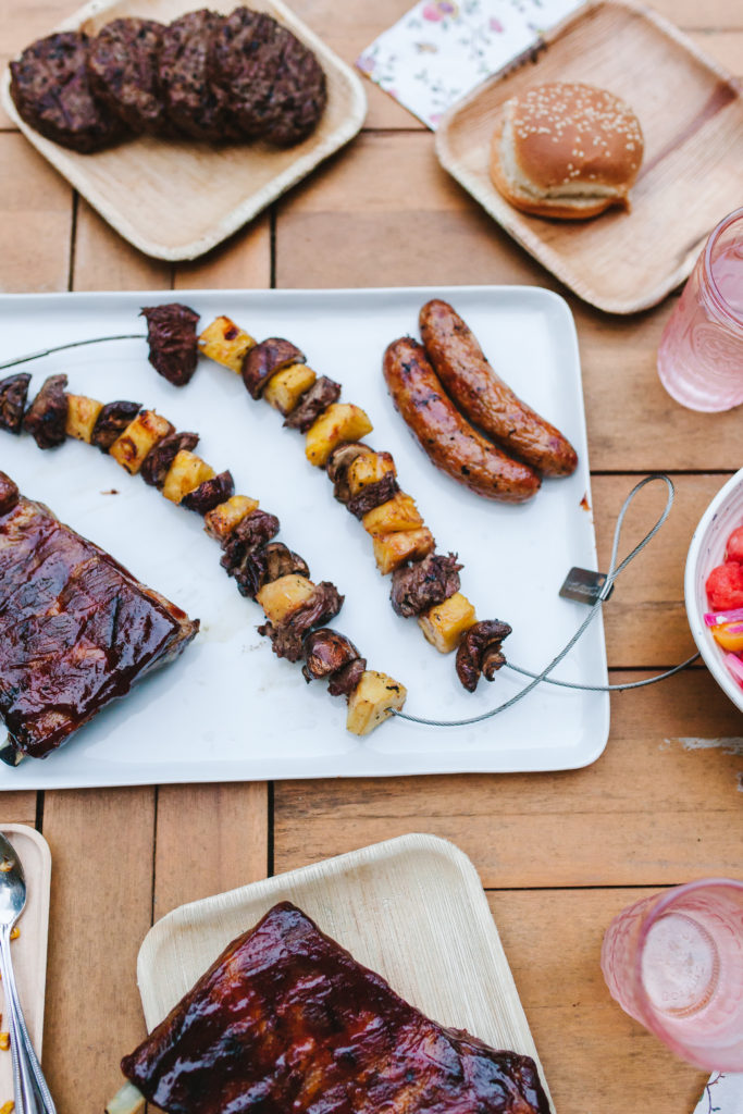 4th of July Menu for this year's bbq featuring lots of yummy vegetarian sides | bygabriella.co