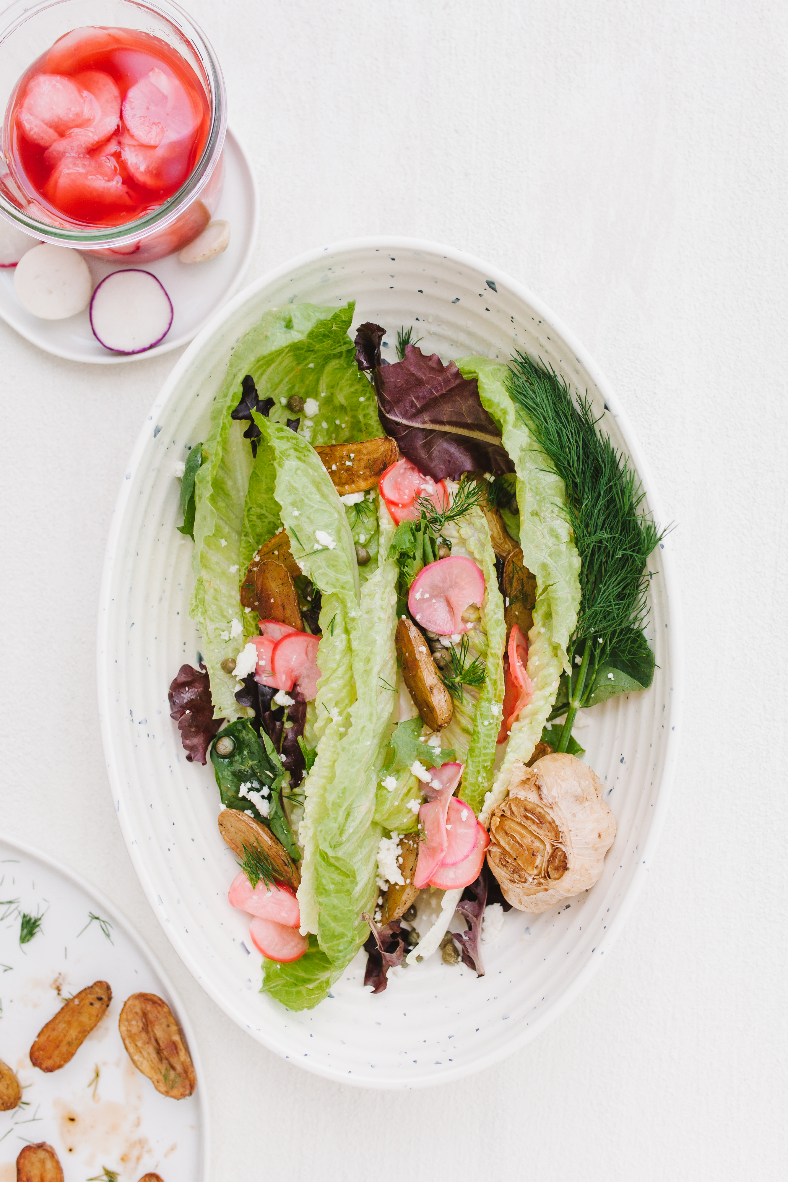 Summer salad recipe with thai pickled radishes, yum! | bygabriella.co @gabivalladares